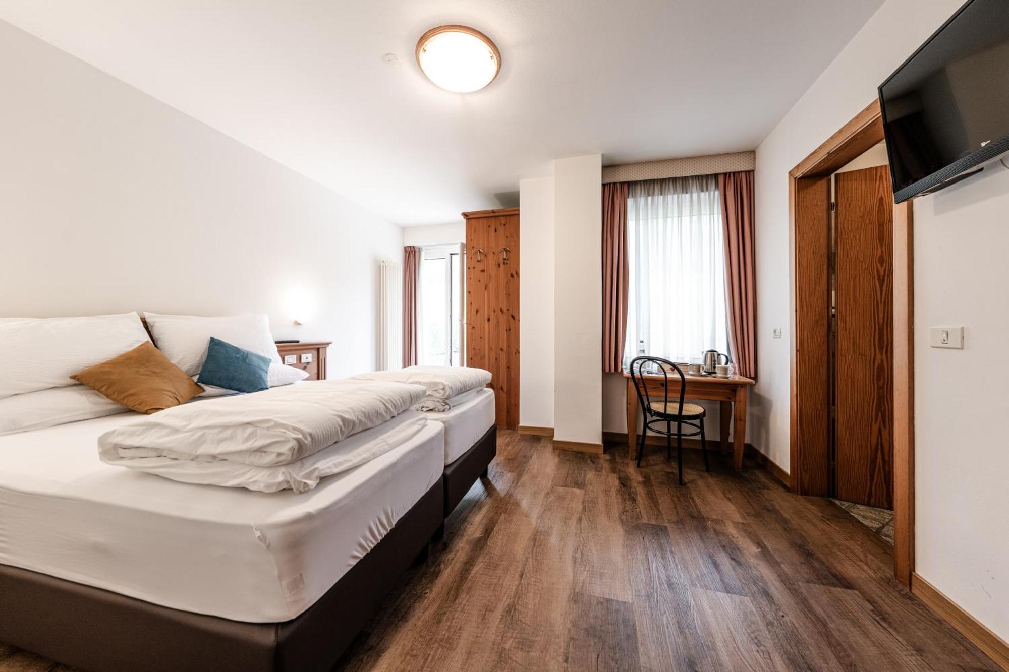 Hotel La Noria Commezzadura Bagian luar foto