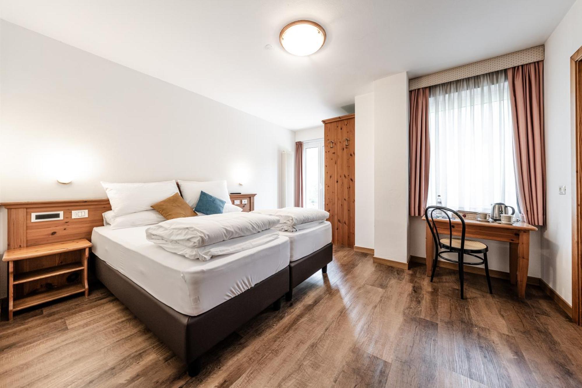 Hotel La Noria Commezzadura Bagian luar foto