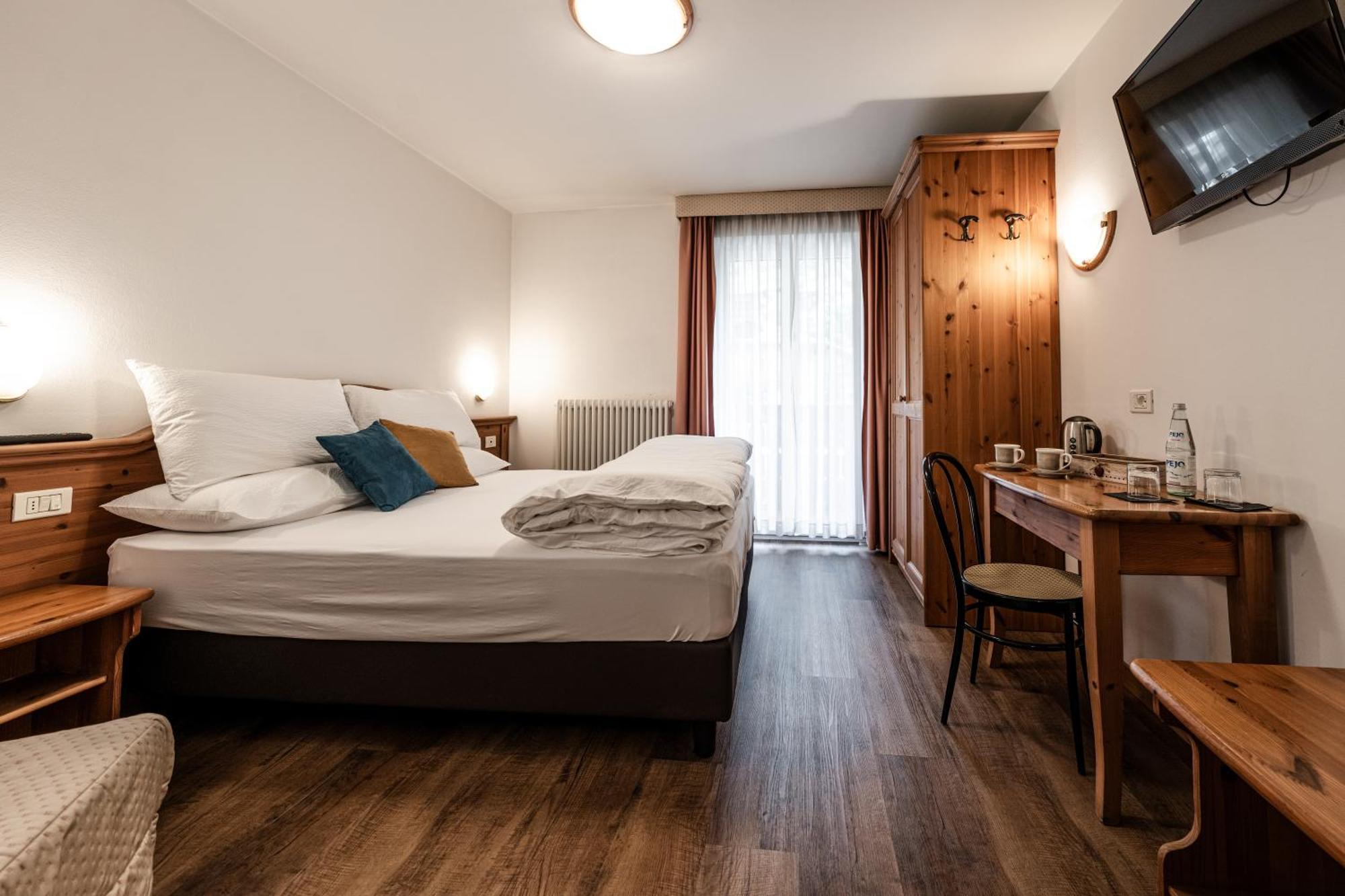 Hotel La Noria Commezzadura Bagian luar foto